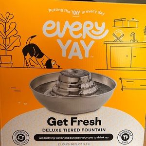 Pet tiered, 12 cup water, fountain. By every- yay